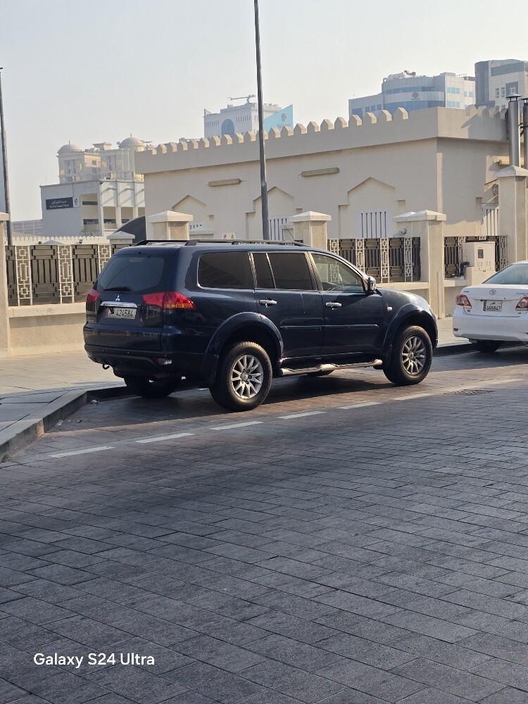 mitsubeshi pajero 2010 - 4
