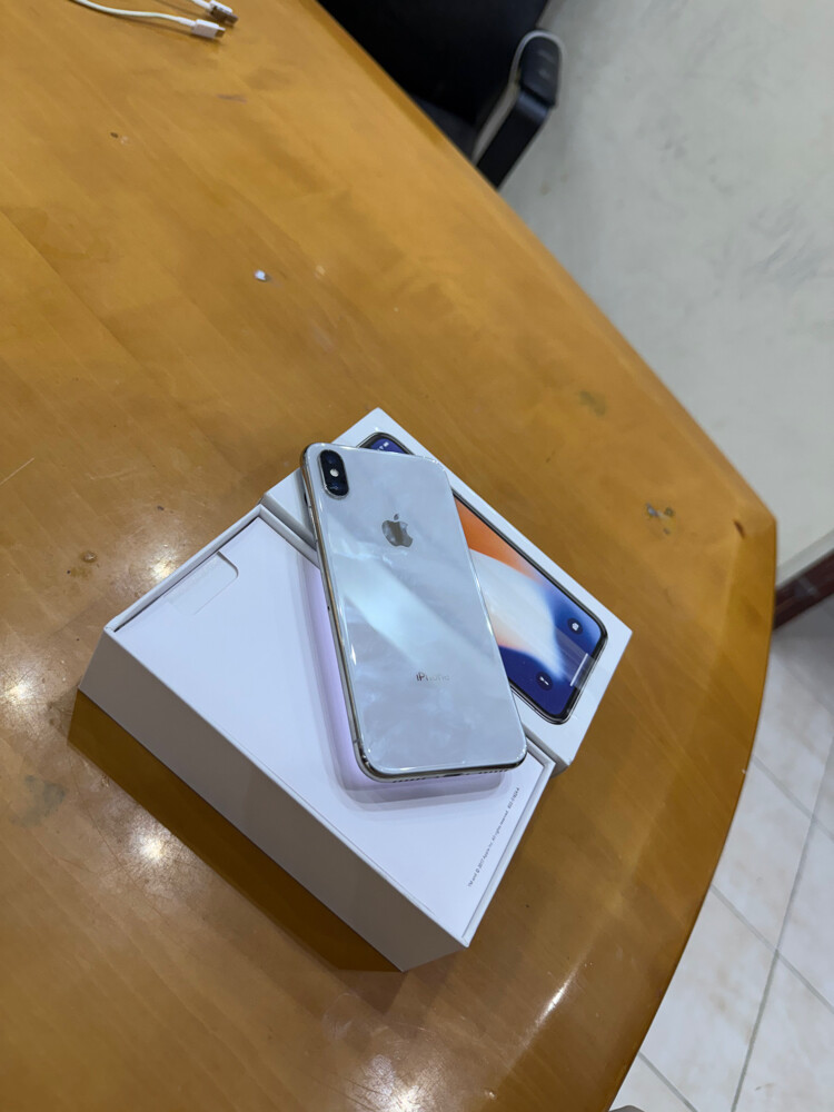 I phone x 256 gb USA orignal - 2