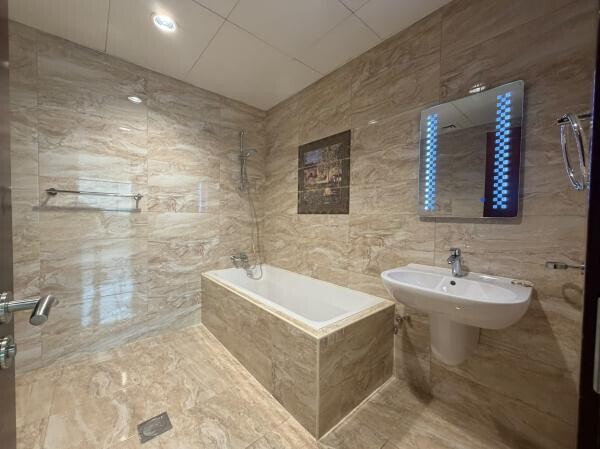 3BHK SEA VIEW | BALCONY | BILLS IN - 12