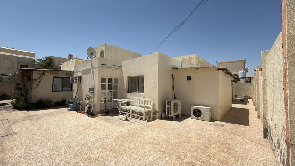 ام صلال محمد بسعر الارض 658 م - 3