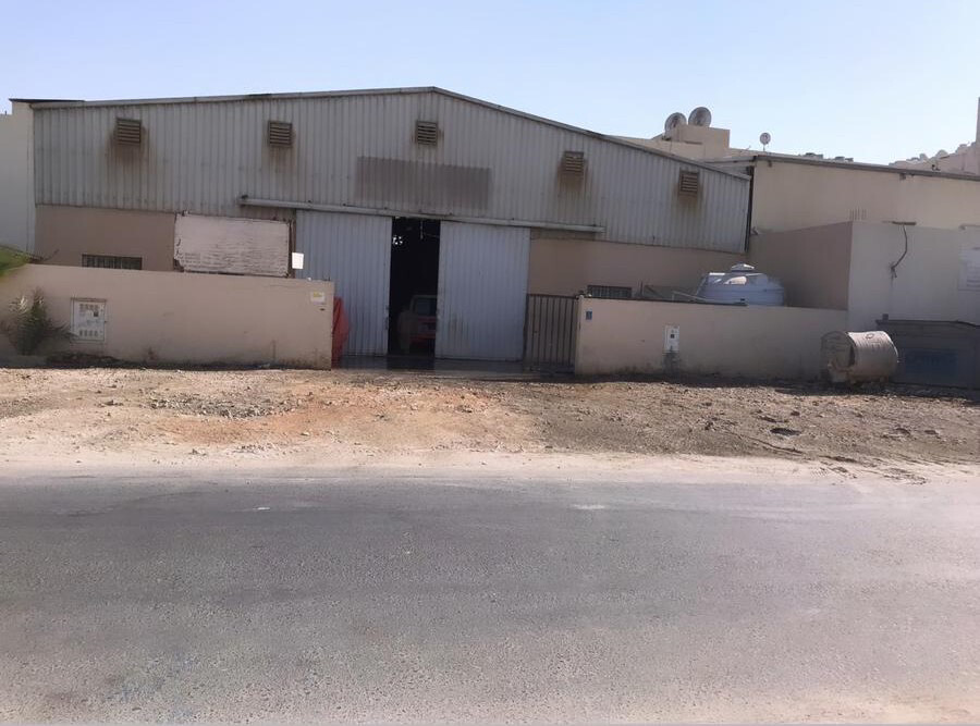 كراج سيارات للإيجار  - 1