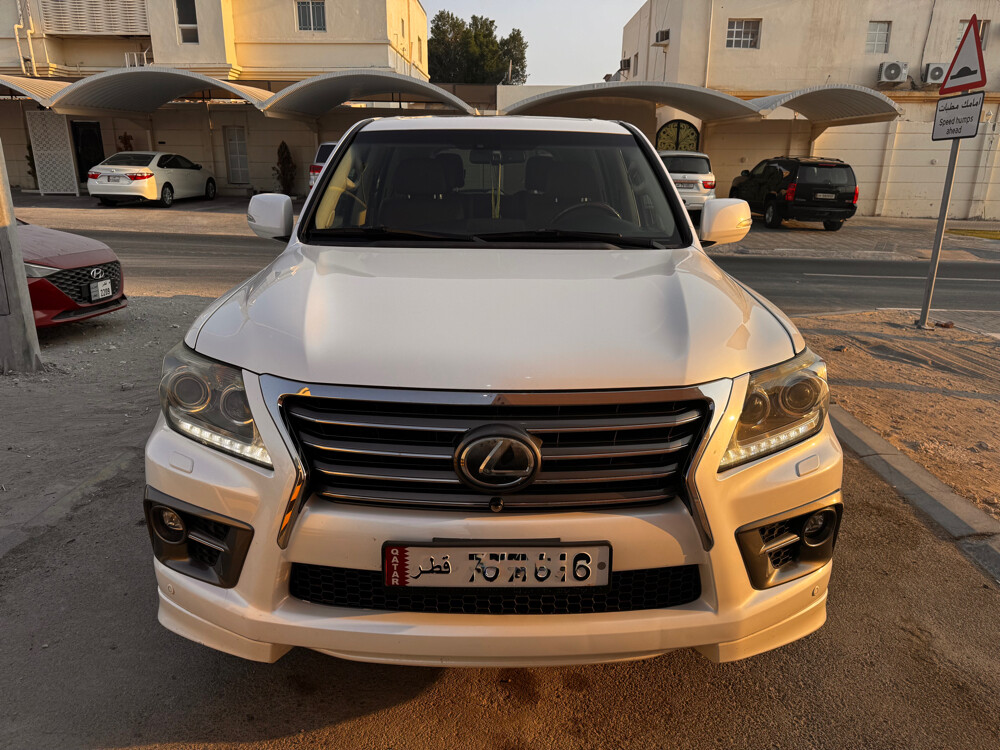  2015 Lexus LX570  - 8