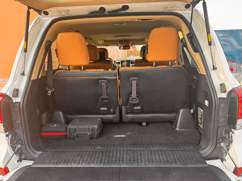  2015 Lexus LX570  - 5