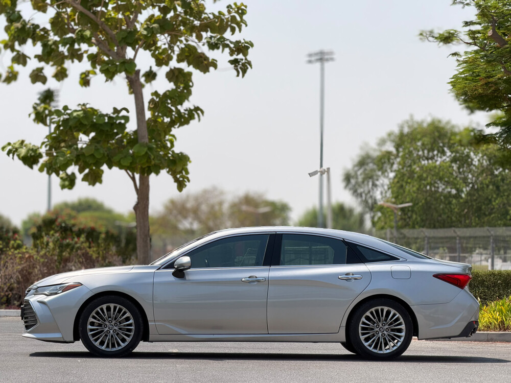 Toyota Avalon Limited  - 8