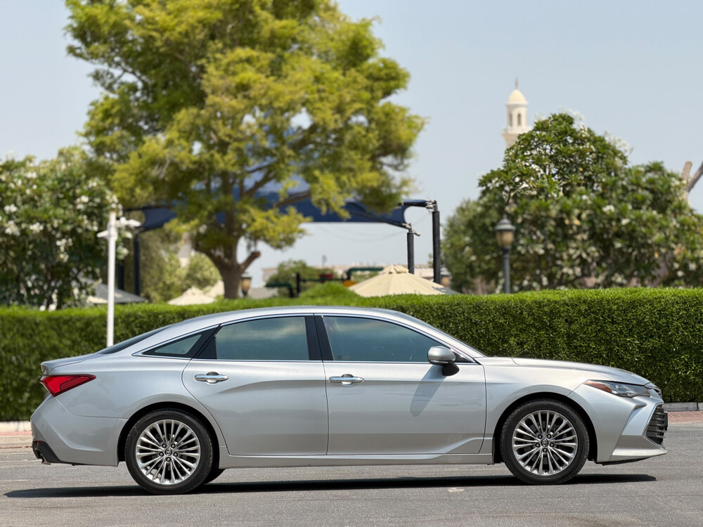 Toyota Avalon Limited  - 6