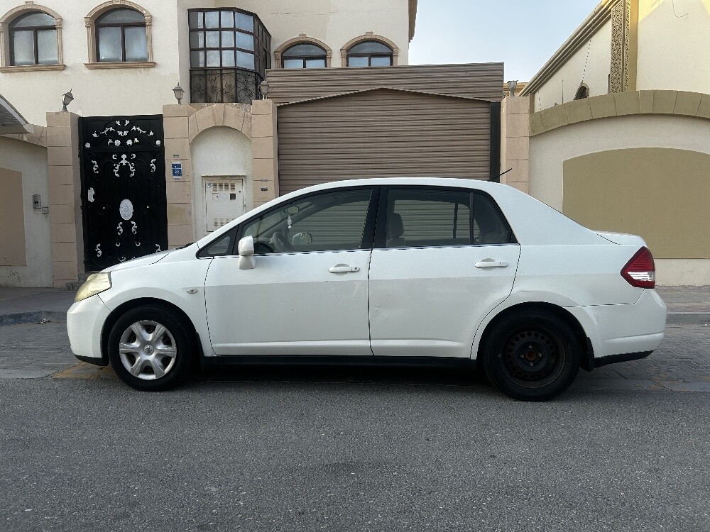 Nissan Tiida - 3