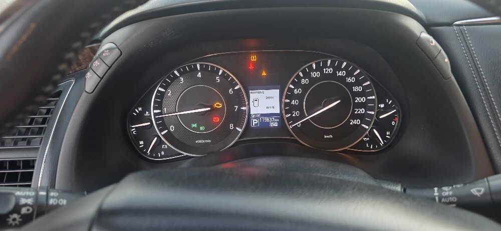 Nissan Patrol 2015 model - 12