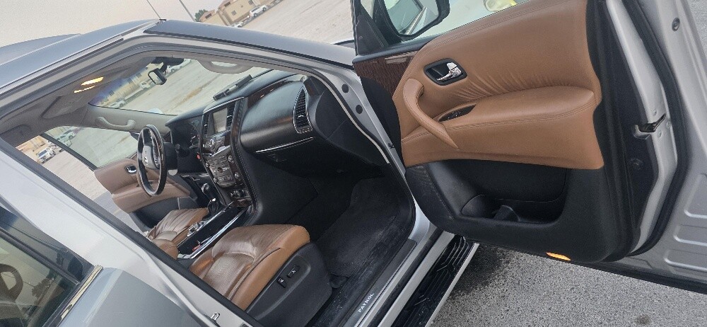 Nissan Patrol 2015 model - 7