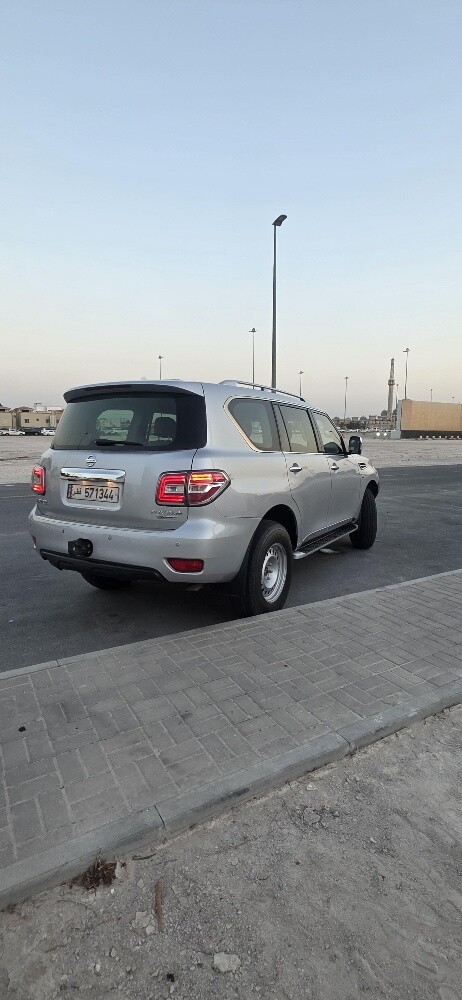 Nissan Patrol 2015 model - 6
