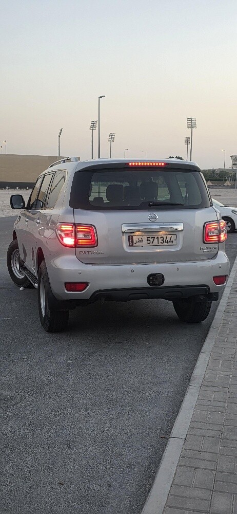Nissan Patrol 2015 model - 16