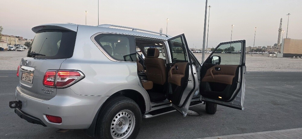 Nissan Patrol 2015 model - 10