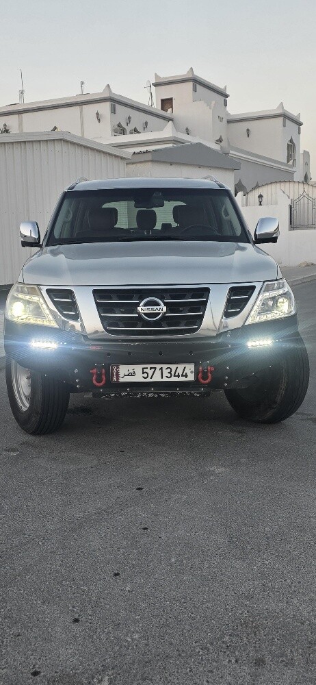 Nissan Patrol 2015 model - 2