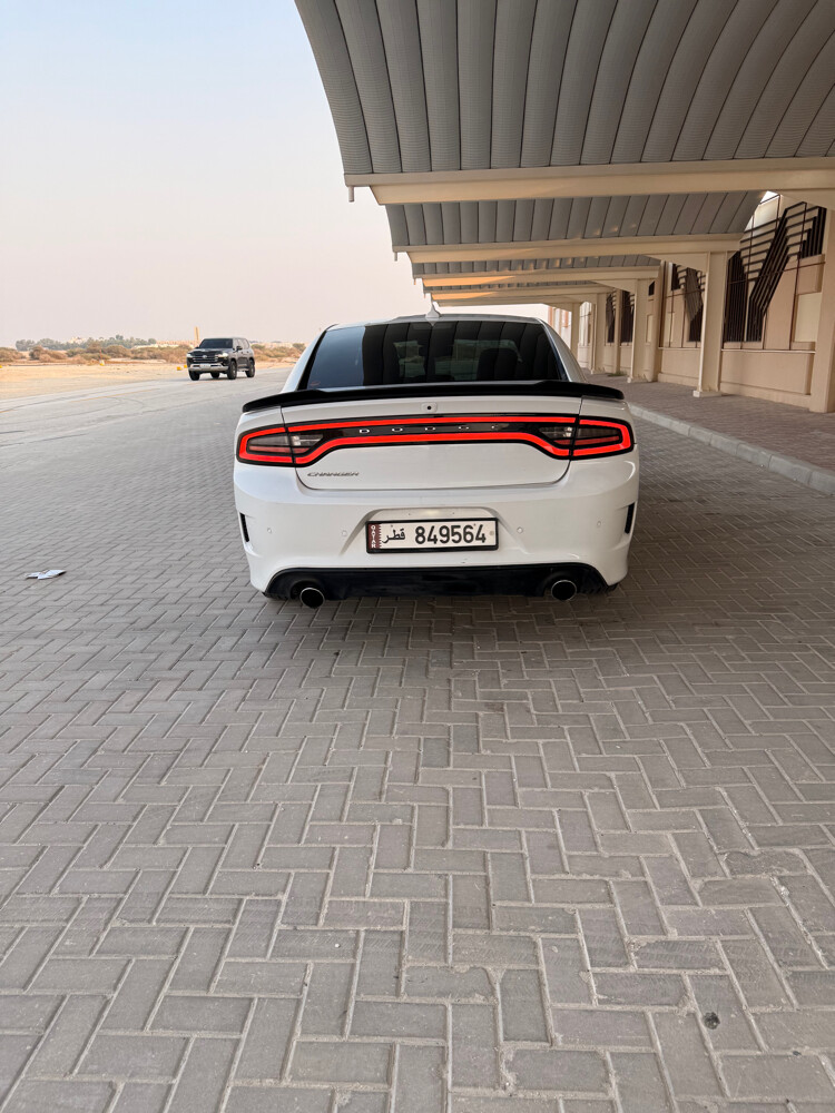 Dodge Charger RT 2020 - 4
