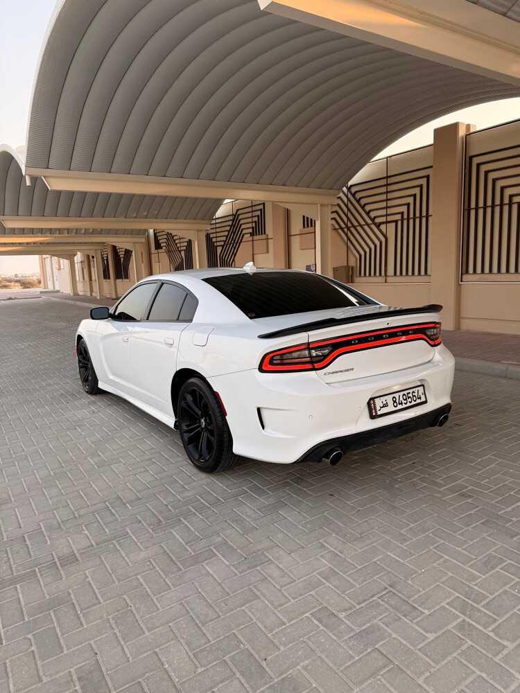 Dodge Charger RT 2020 - 7