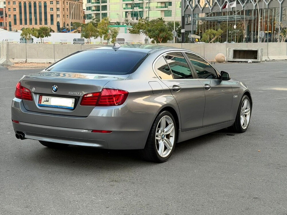 BMW 520i model 2013 - 4