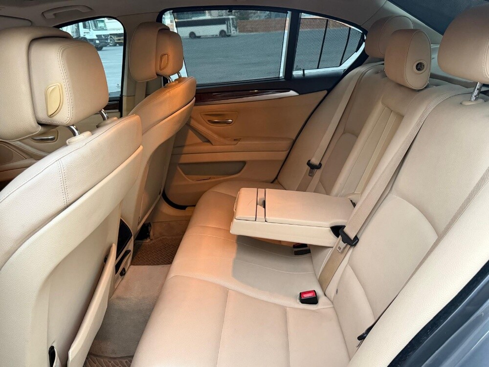 BMW 520i model 2013 - 9