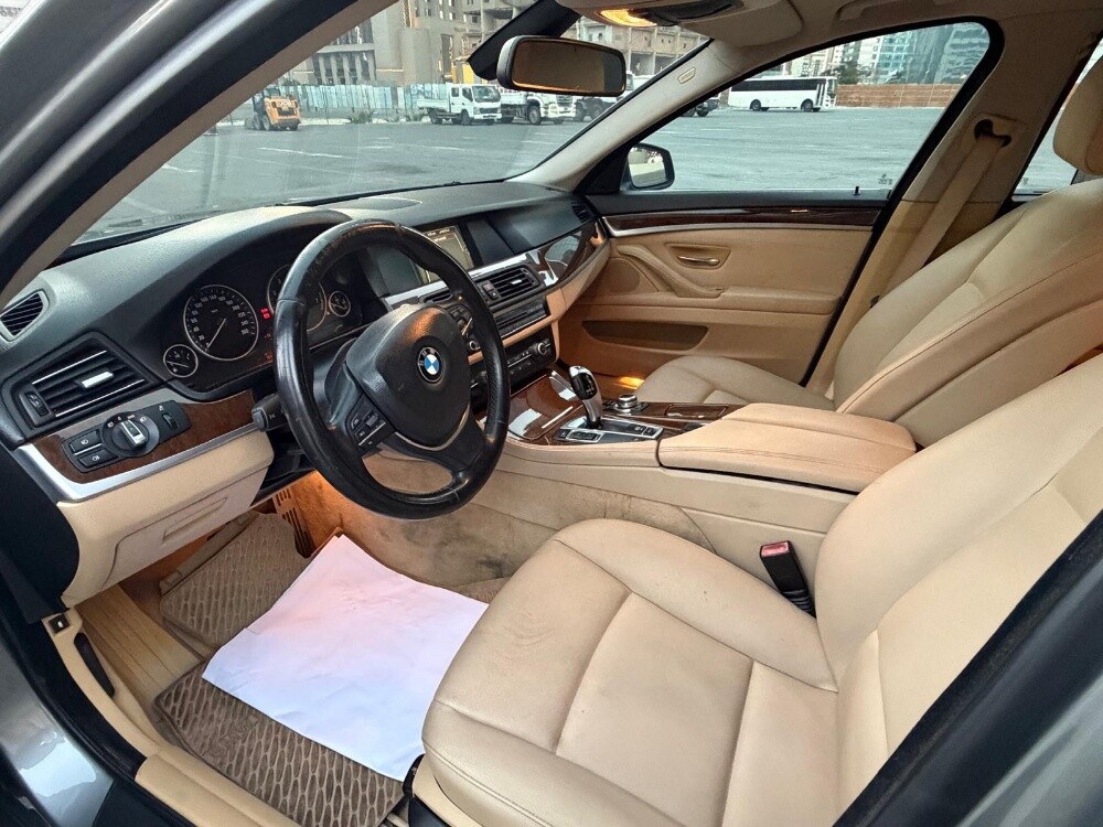 BMW 520i model 2013 - 7