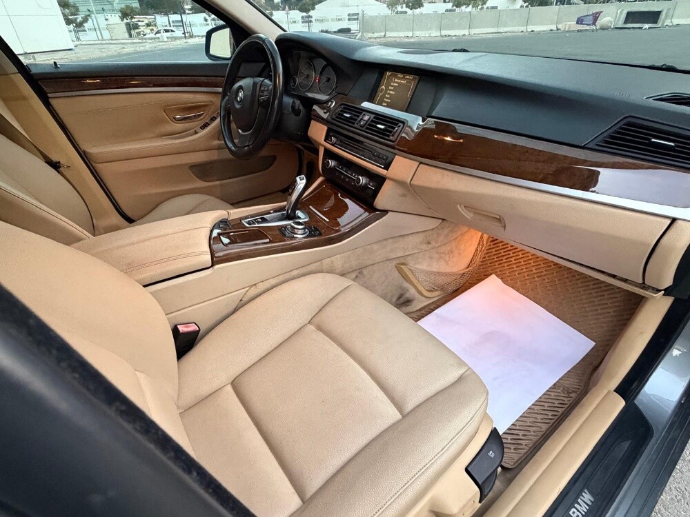 BMW 520i model 2013 - 8