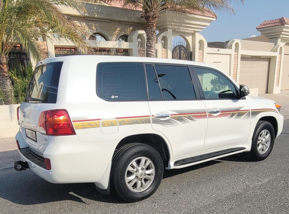 Land Cruiser GXR V8 2012 - 4