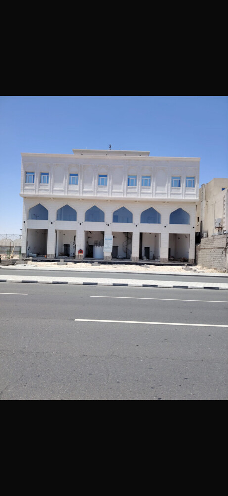 للبيع عماره تجاريه - 1