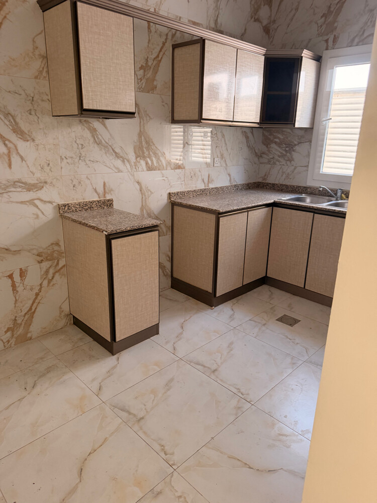 للبيع عماره تجاريه - 8