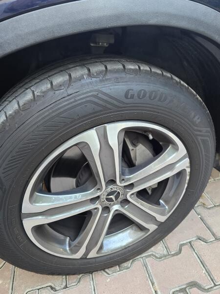 MERCEDES GLC 250 2019 FOR SALE - 6
