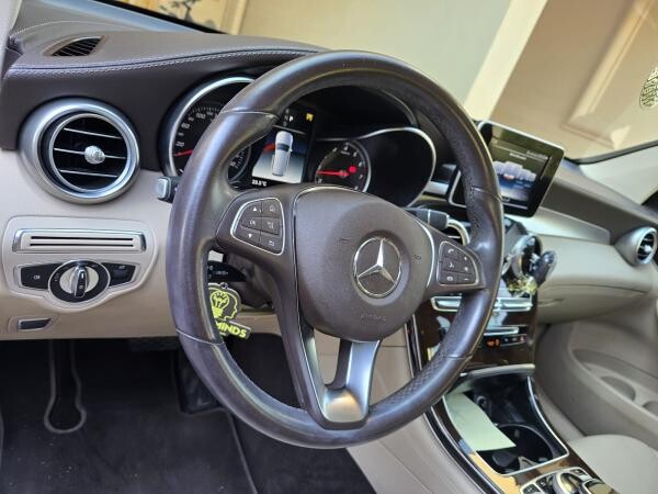 MERCEDES GLC 250 2019 FOR SALE - 11