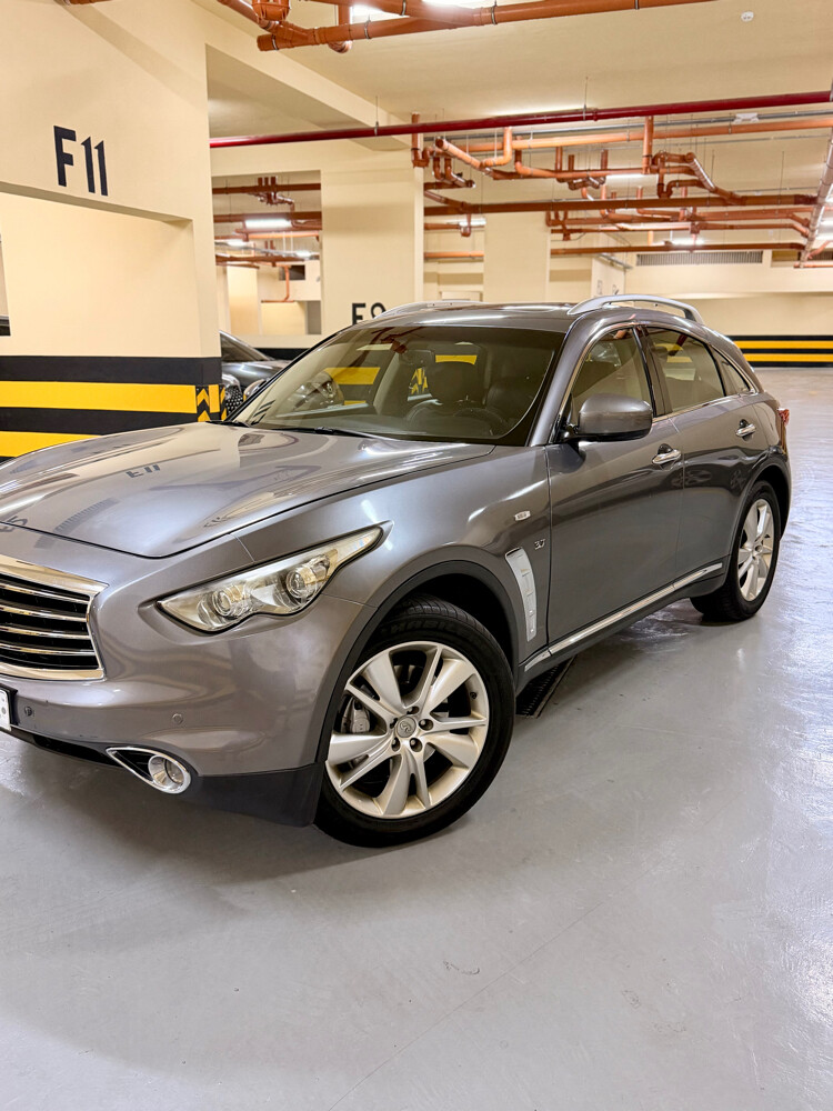 infinity QX70 - 9