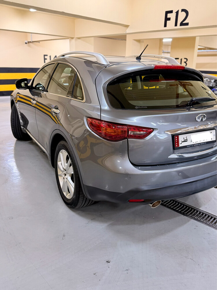 infinity QX70 - 2