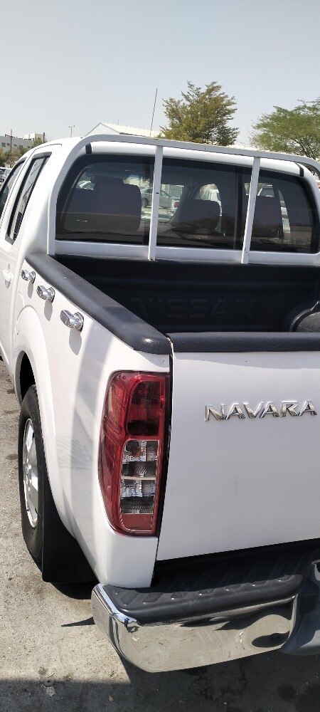 Nissan navara - 1