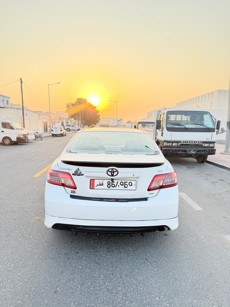 Toyota Camry sport 2011 - 8