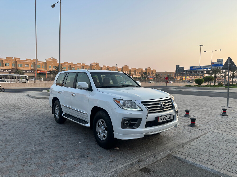 LX570 2009  219km - 1