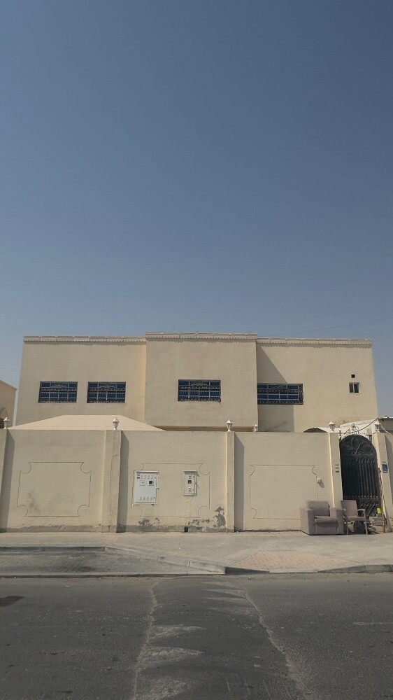 للبيع بيت دورين بمعيذر الجنوبي - 2