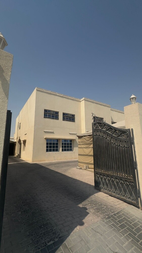 للبيع بيت دورين بمعيذر الجنوبي - 1