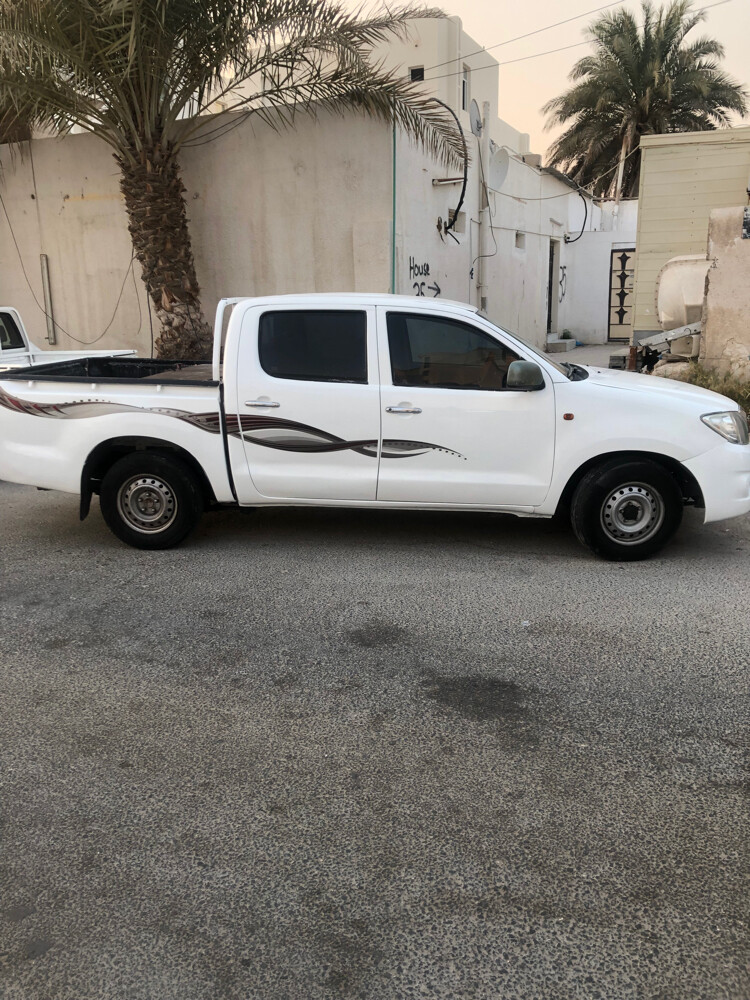 HILUX - 7