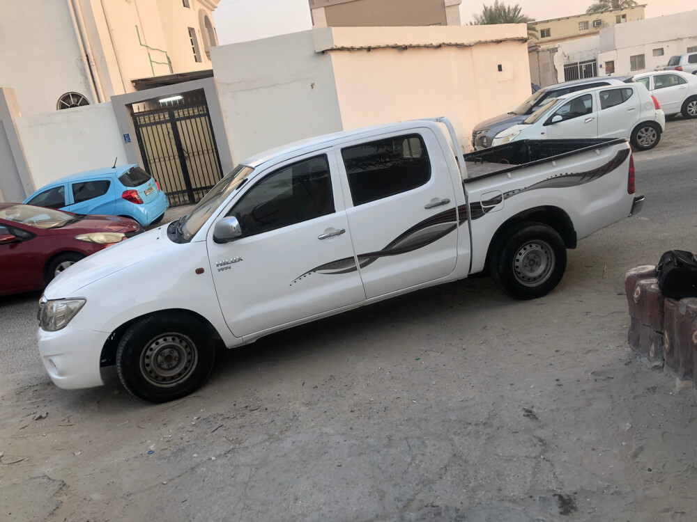 HILUX - 2