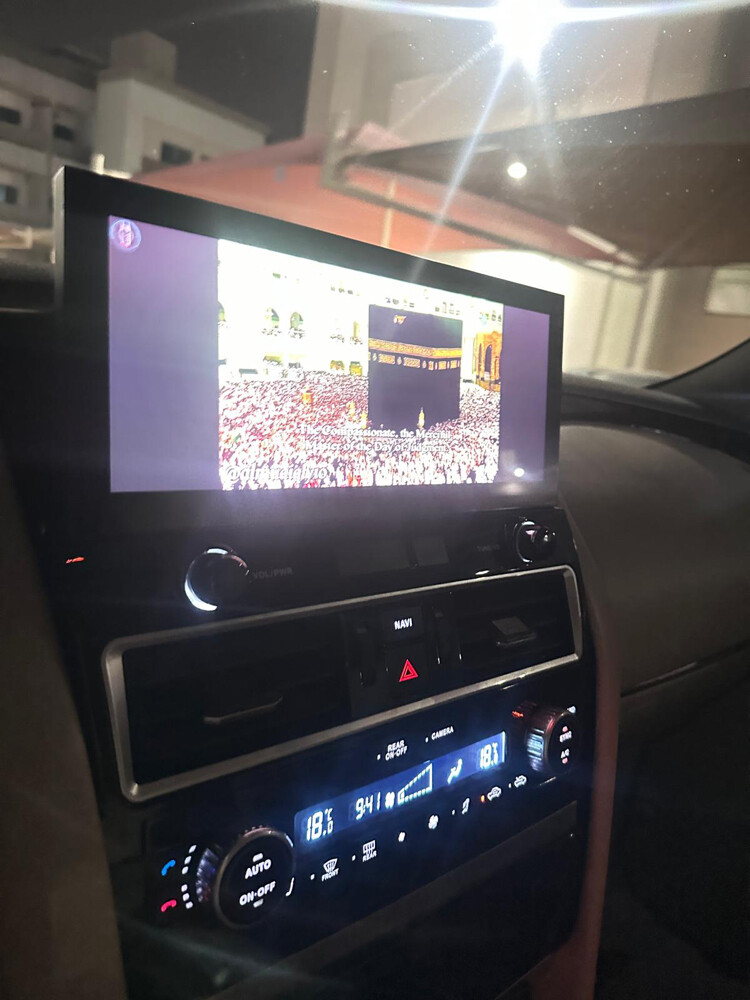 Very, very clean car. - 2