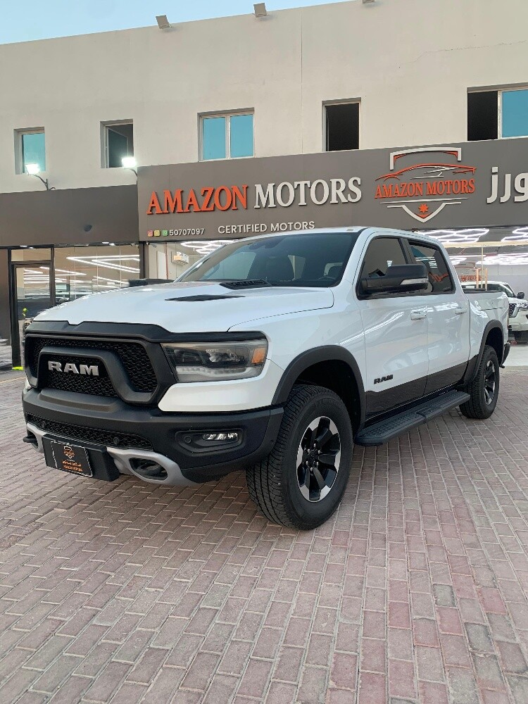 Dodge Ram 1500 Rebel - 2