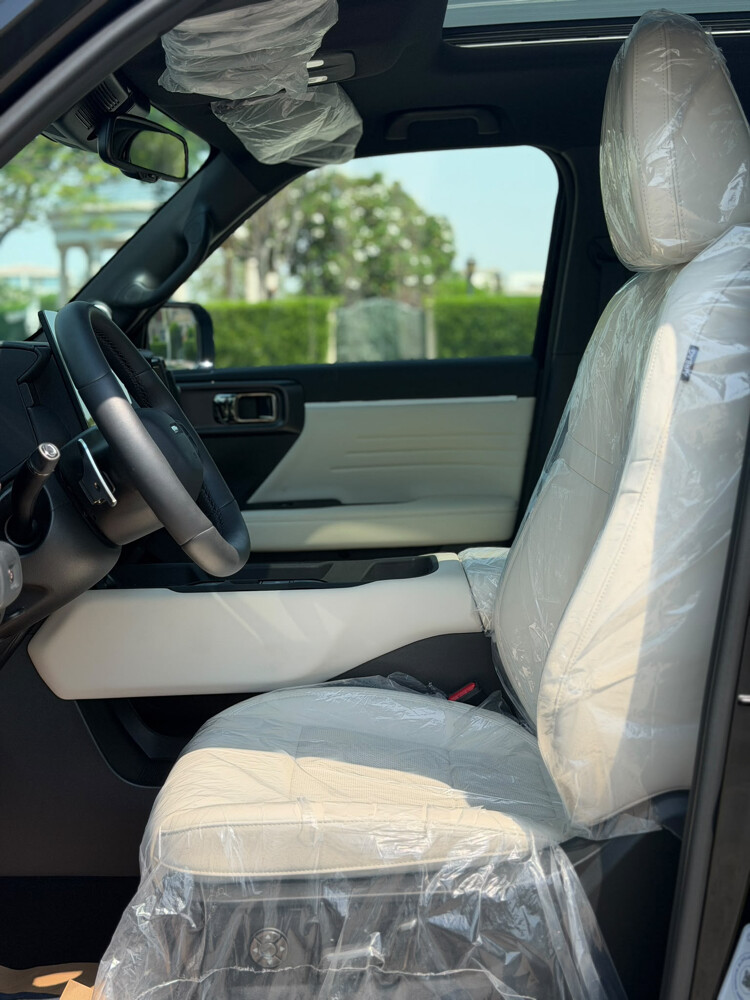 HAVAL V7 - 8