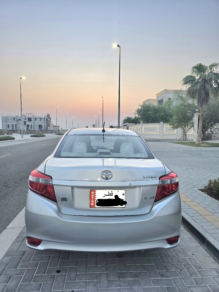 family use model 15 Toyota Yaris - 4