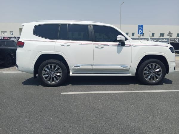 Toyota Land Cruiser GXR - 7