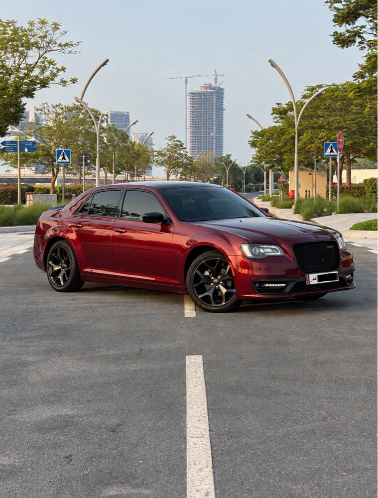 كرايسلر سي 300 2021 - 10