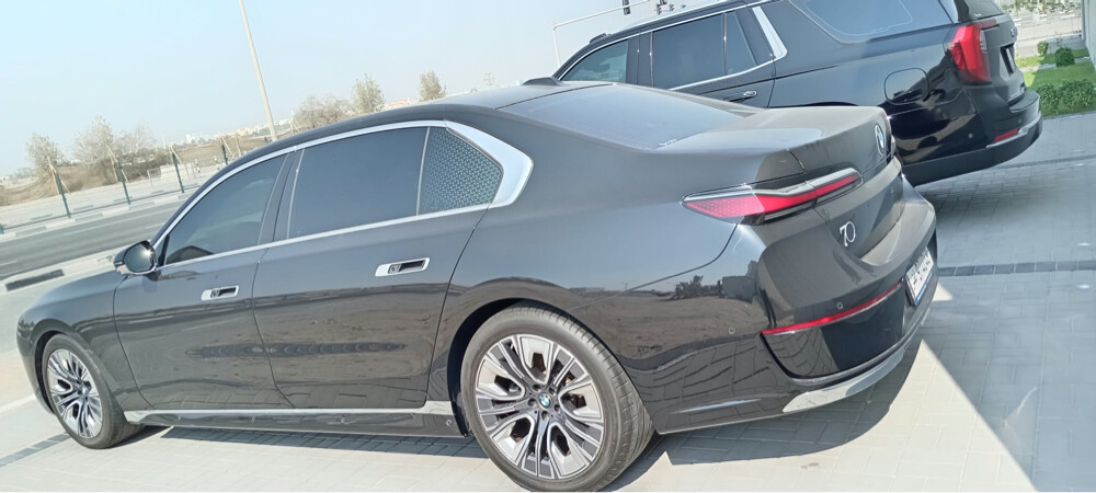 FOR SALE – BMW 735i 2025 - 1