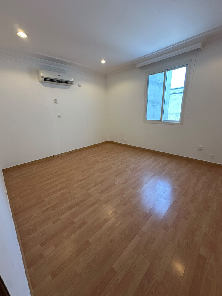 Villa for rent in Al Salata - 9
