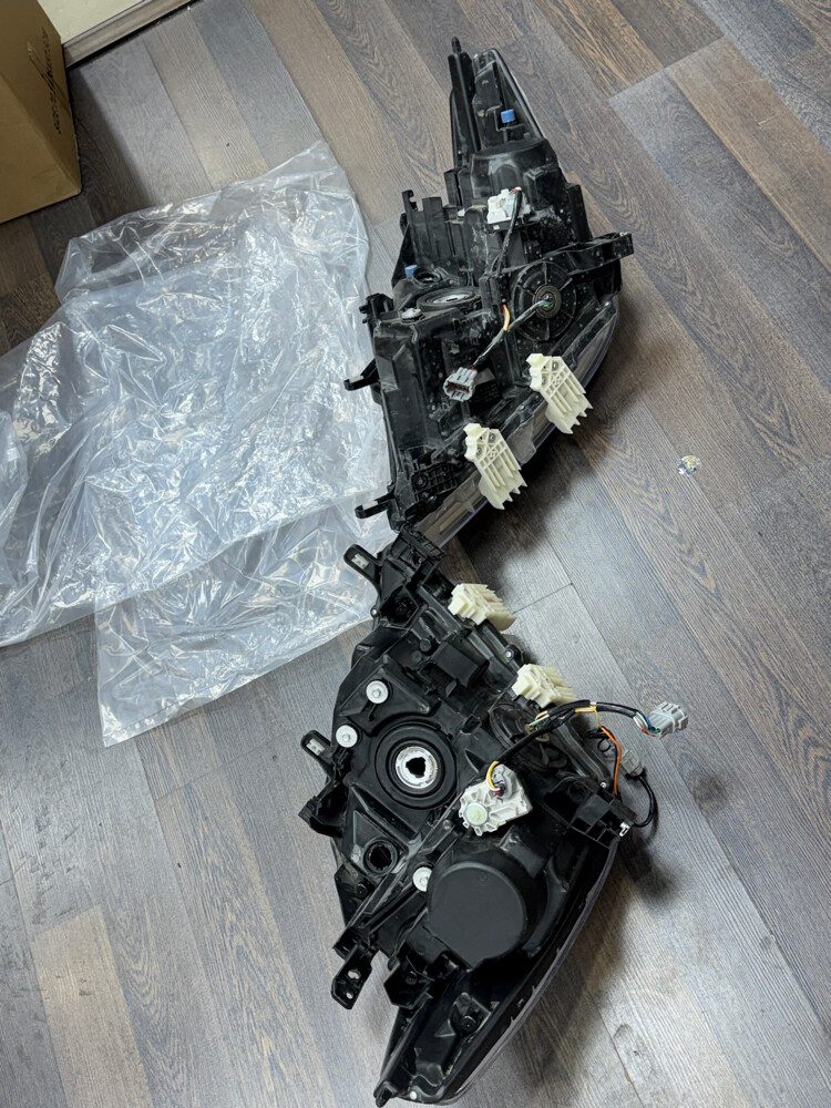 Nissan lights - 2