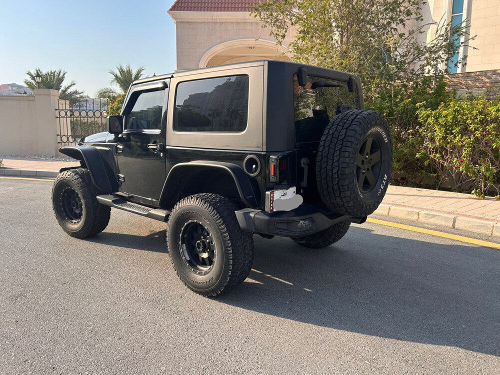 جيب رانجلر صحاري - 3