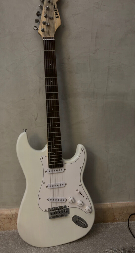 electric guitar irin - 3