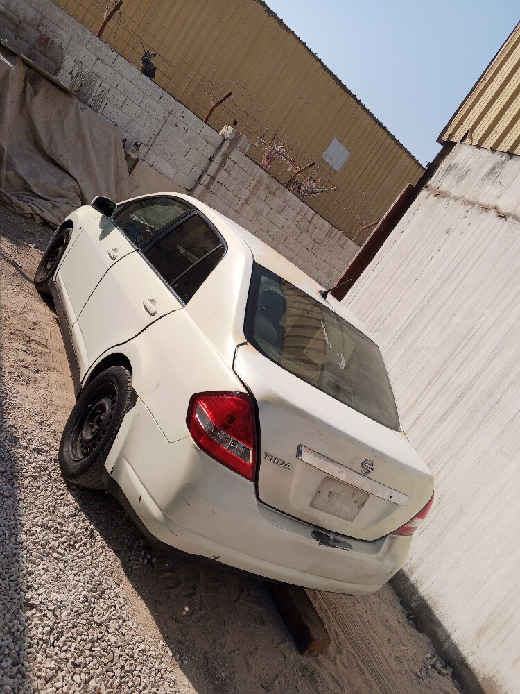 Nissan tida All parts available - 2