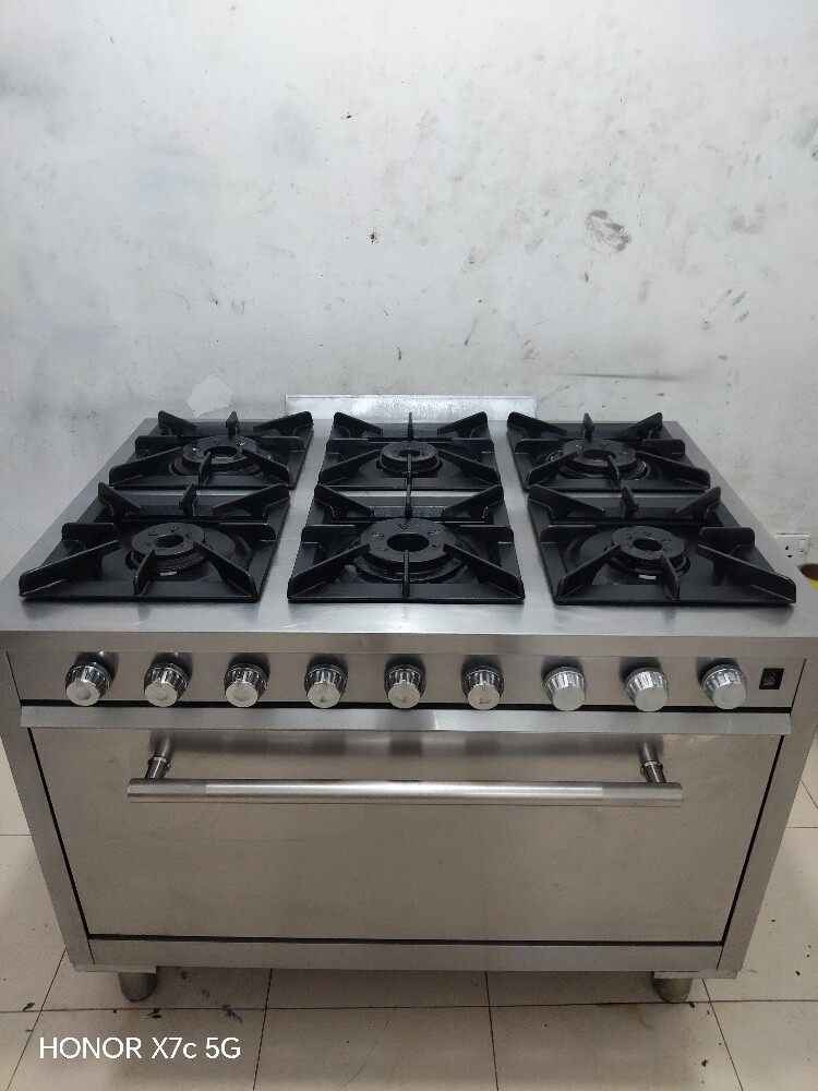6 bunaer full gas cooker available - 6