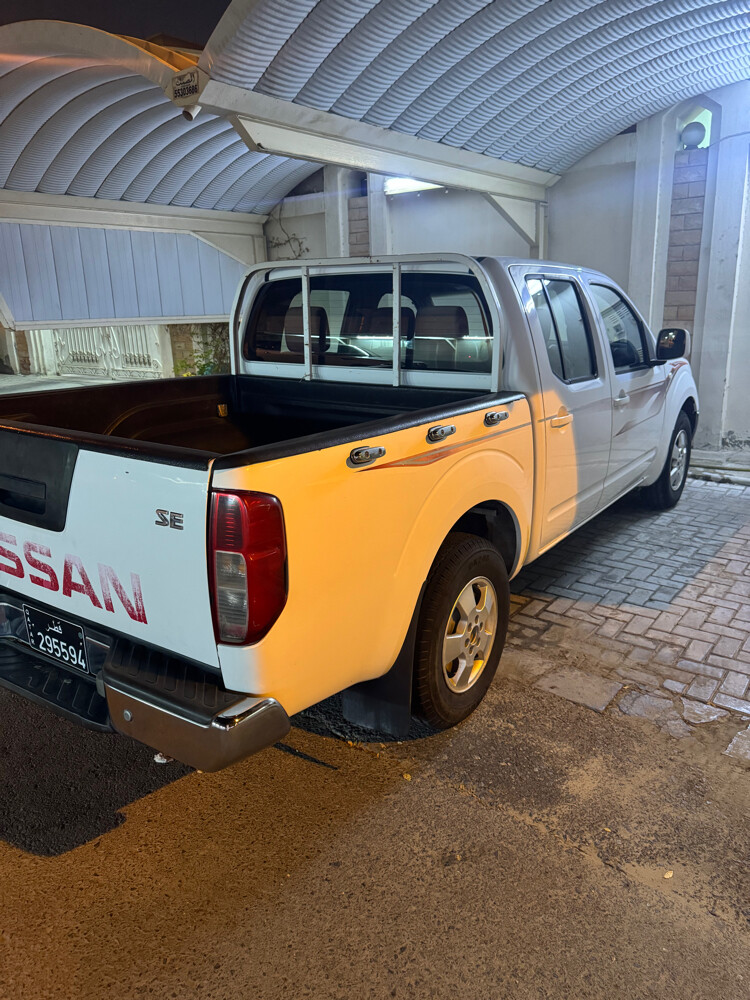 Nissan Navara - 2